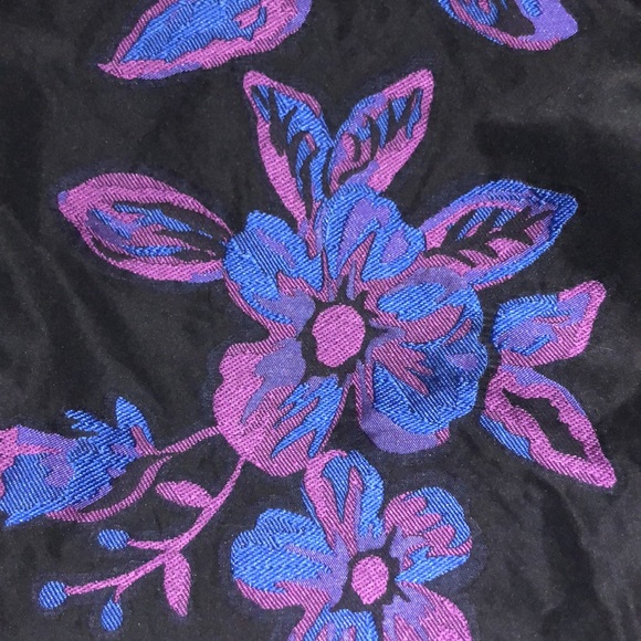 Aidan Mattox. Size 8. Gorgeous cocktail/party dress with peekaboo keyhole back. - Picture 2 of 8